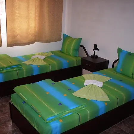 Georgievi 3* ポモリエ